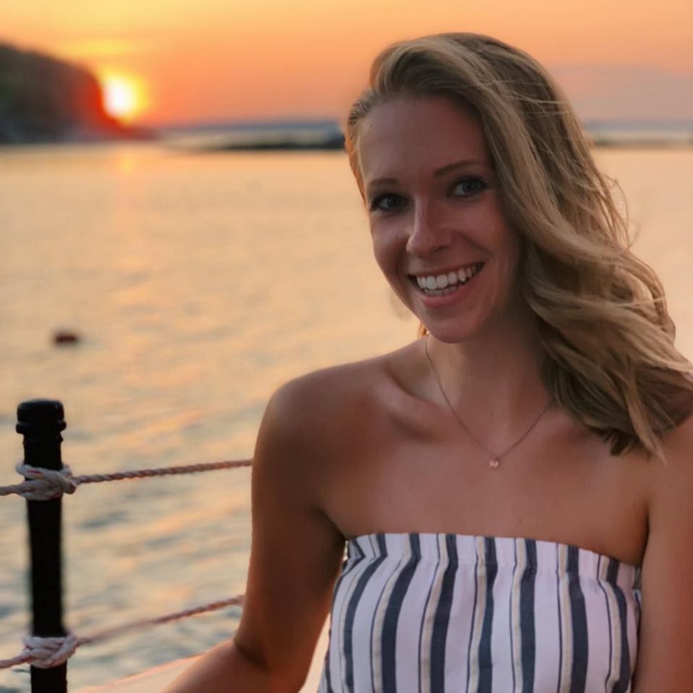 Meet your Posher, Kayla